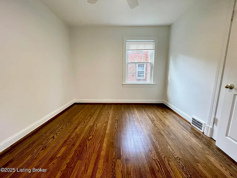 129 Heady Ave — Photo 6