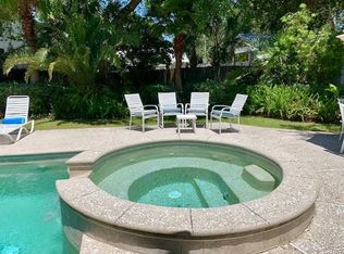 4310 6th St, Saint Simons Island, GA 31522