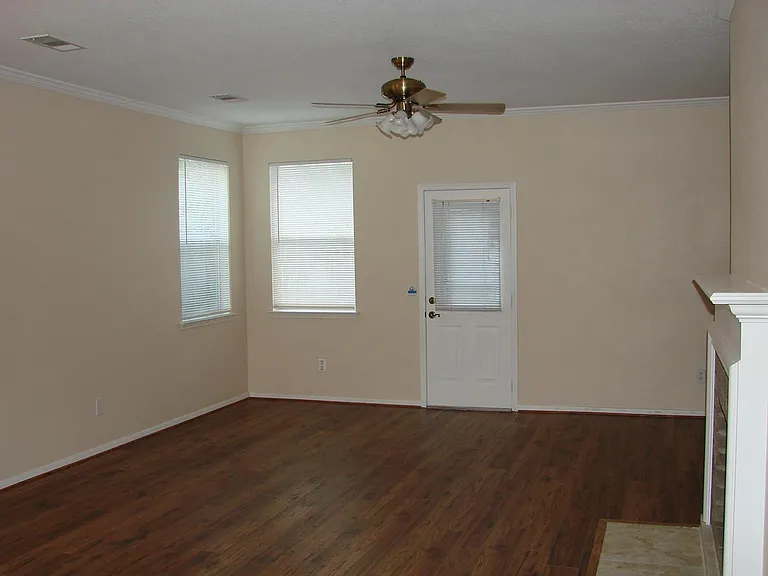 2910 Blue Dawn Dr — Photo 17