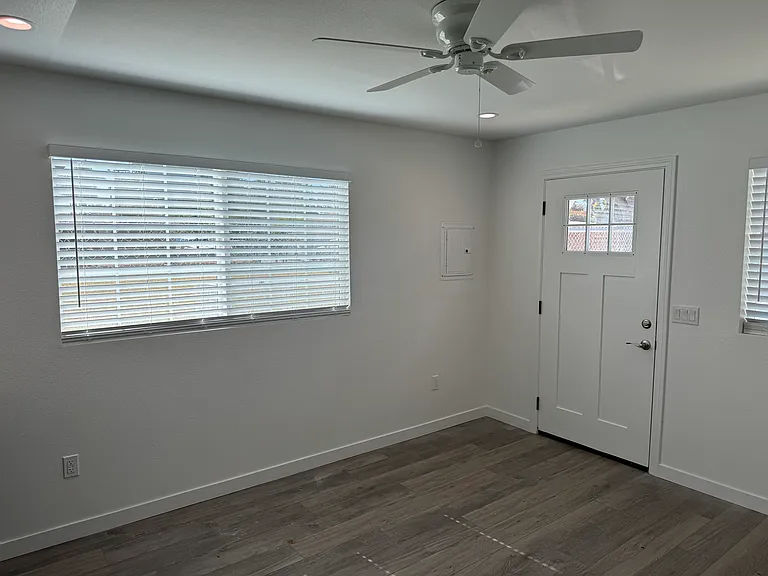 1704 W 251st St #23 — Photo 3