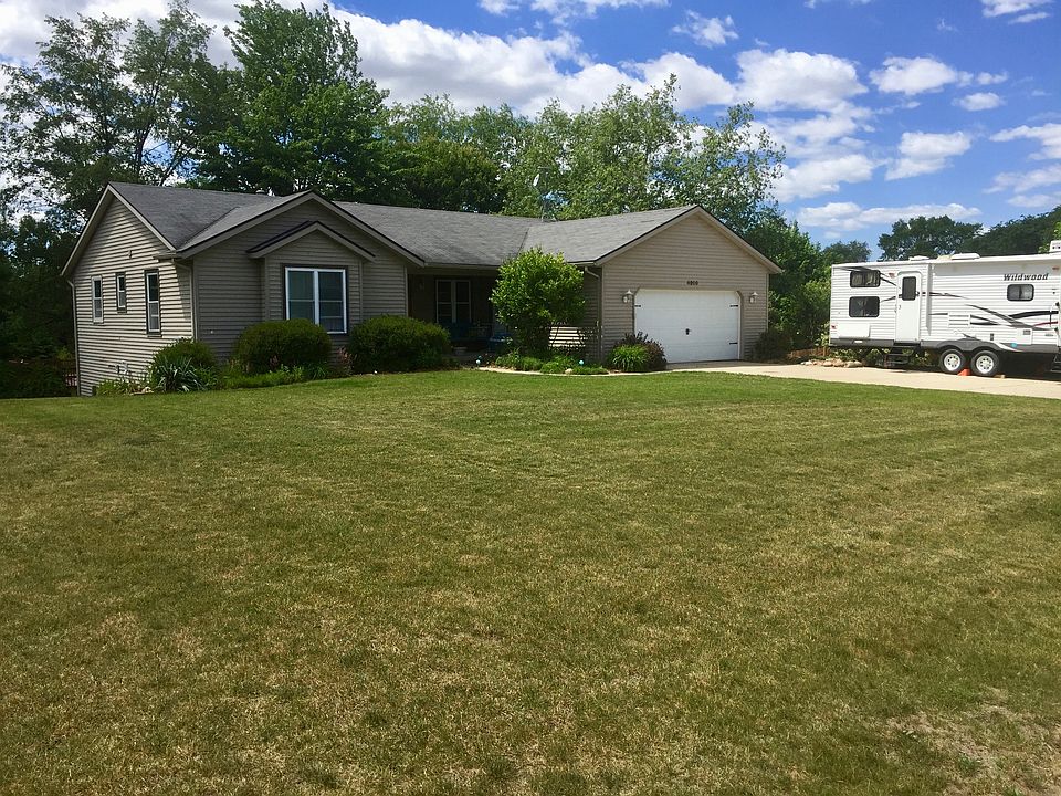 1st image of 4260 Redwood Ln