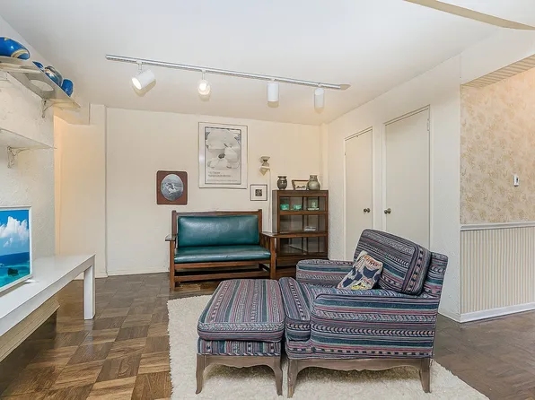 2711 Avenue X image 10 of 41