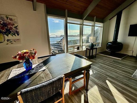 4th image of 1000 SE Bay Blvd #532-632