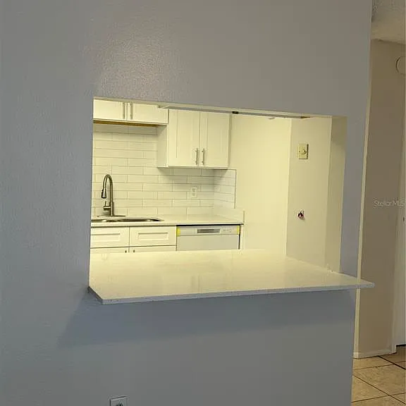 4911 Silver Oaks Vlg #F — Photo 28