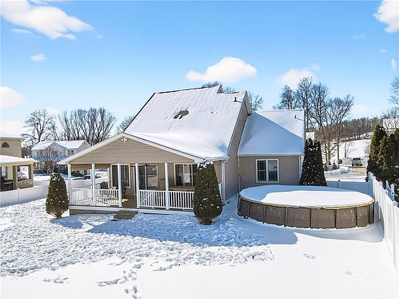 4th image of 133 Janyce Dr