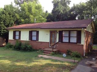 622 Dunbrook Ln, Charlotte, NC 28217