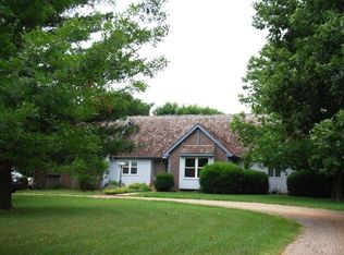 4210 Salzer Rd, Wamego, KS 66547