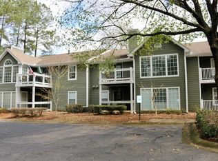 519 Berkeley Woods Dr, Duluth, GA 30096