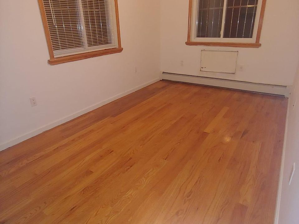 2nd image of 1118 127th St #1