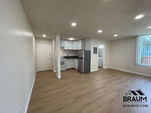4th image of 5613 Fulcher Ave #8