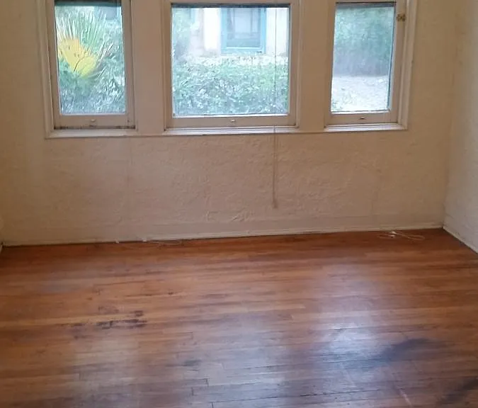 1128 N Tyndall Ave #4 — Photo 8