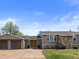 2794 Sedan Dr, Saint Louis, MO