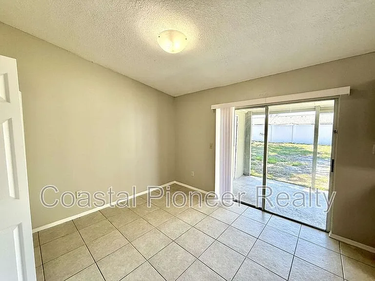 1242 Coolmont Dr — Photo 18