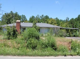 1160 Camden Bay Rd, Camden, TN 38320