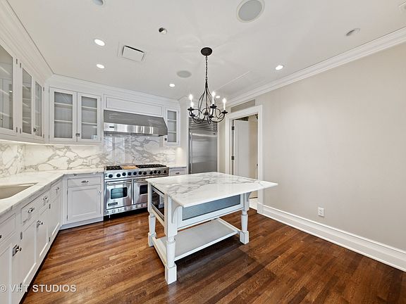 5th image of 840 N Lake Shore Dr APT 1102