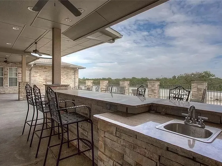 Rooftop deck