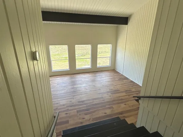 27 Lakeway St, Conroe, TX 77304