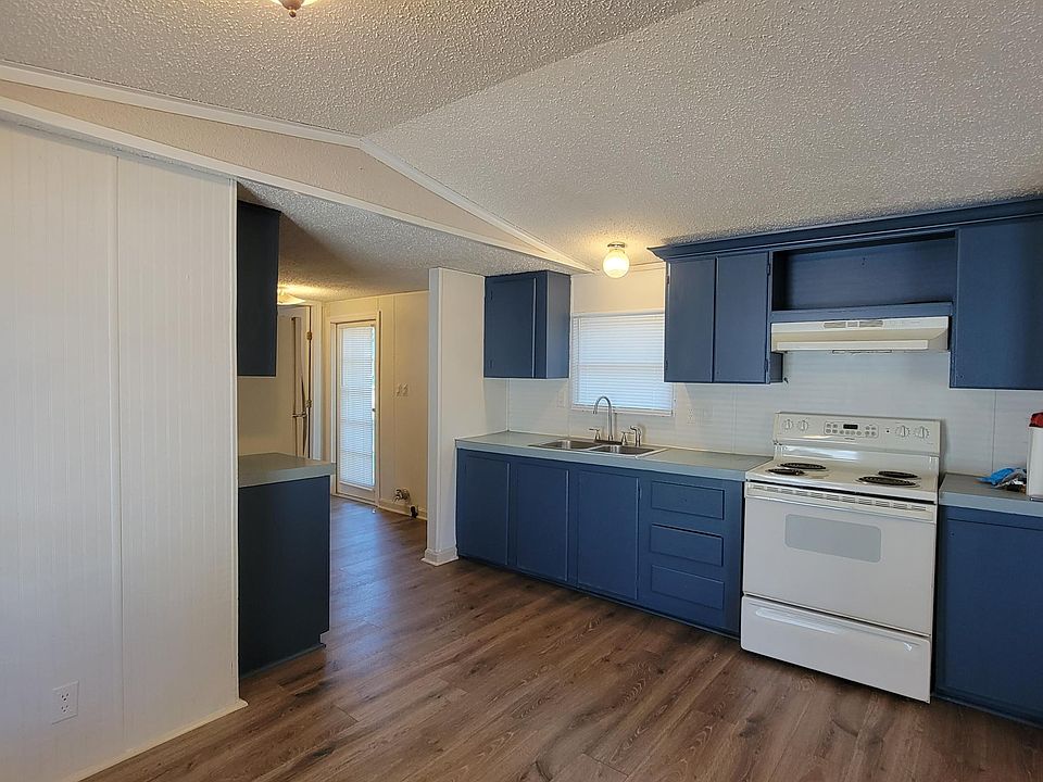 1st image of 949 Thunderwood Ct