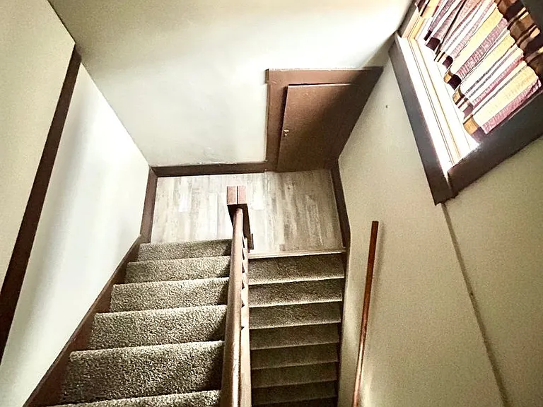 283 W Main Street — Photo 4