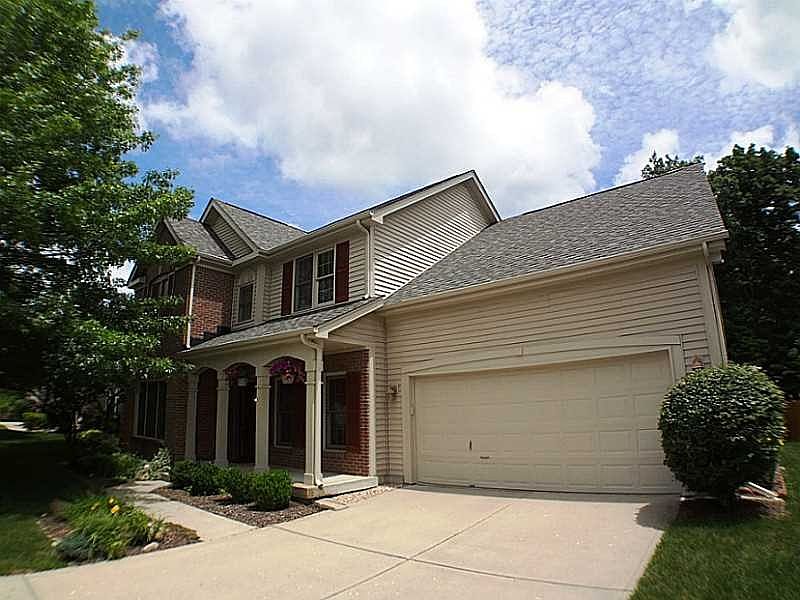 Exterior Front. Attractive exterior with updated dimensional shingles!