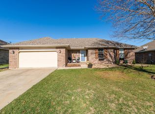 507 W Chestnut Rd, Nixa, MO 65714
