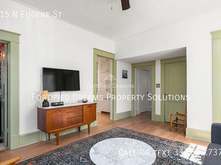 915 N Eugene St — Photo 14