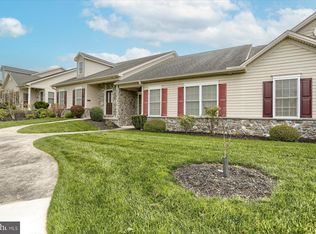 6936 Derrick Dr, Harrisburg, PA 17112