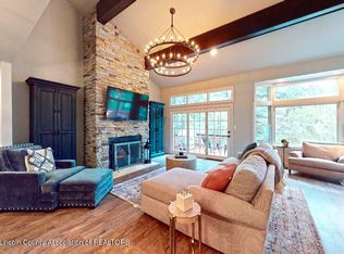 106 Navajo Dr, Ruidoso, NM 88345