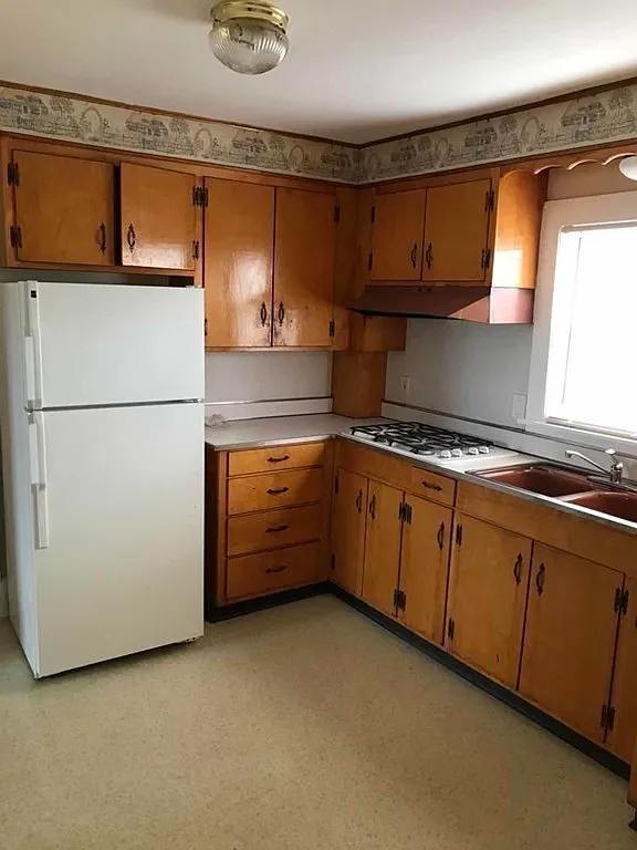 Building Photo - 63 Montclair Ave #2