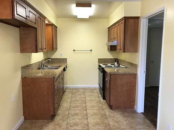 3rd image of 2731 Matheson Way