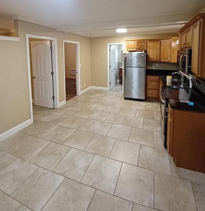 1st image of 311 14th Ave N