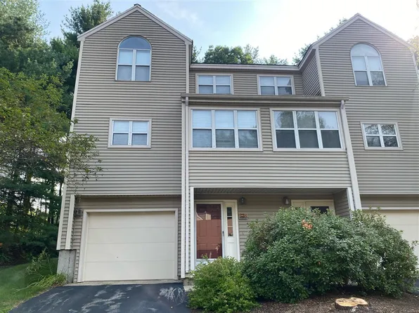 23-8 Thayer Pond Dr, North Oxford, MA 01537