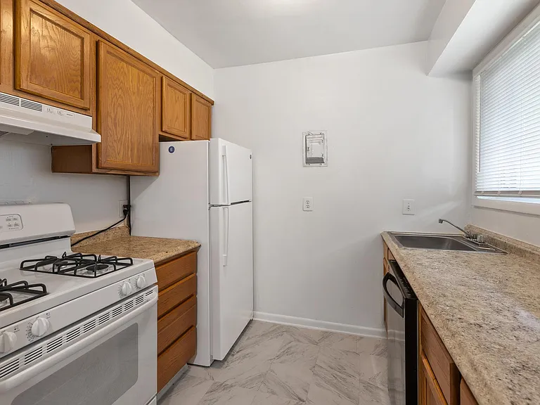 5010 A St SE #206 — Photo 9