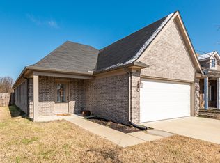 9930 White Poplar Dr, Olive Branch, MS 38654