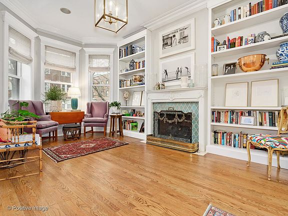 2nd image of 564 W Arlington Pl