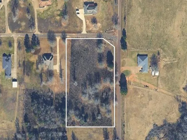 118 Deerfield Rd N, Hallsville, TX 75650