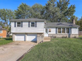 105 S Lacy Rd, Independence, MO 64050