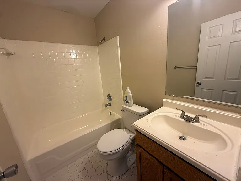 1603 Snowden Dr SE — Photo 6