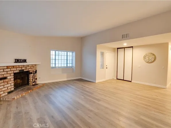 310 W 10th Pl, Beaumont, CA 92223