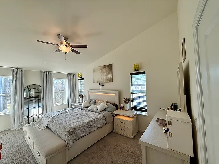 10400 Ashley Heights Way — Photo 24