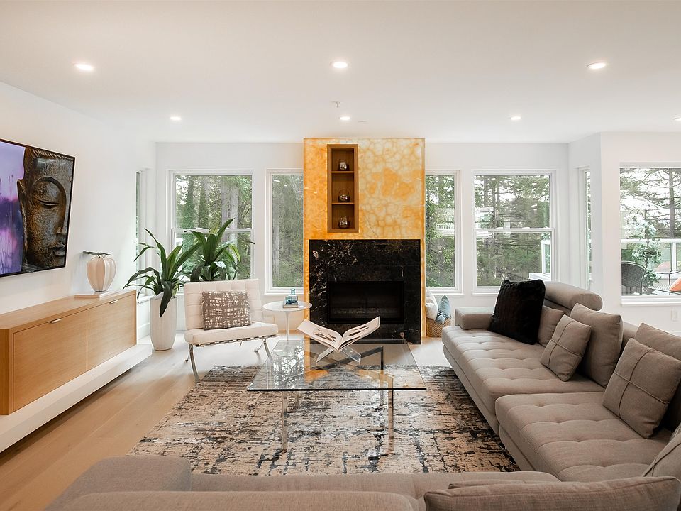 1st image of 2425 Edgemont Blvd #11