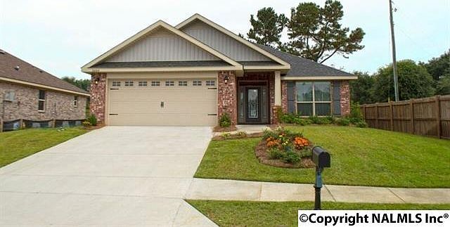 1st image of 2467 Bell Manor Dr
