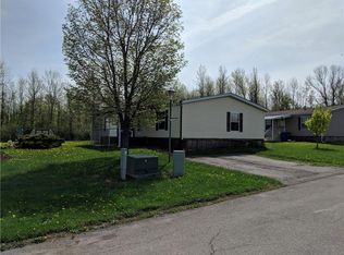 325 Sunset Dr, Holley, NY 14470