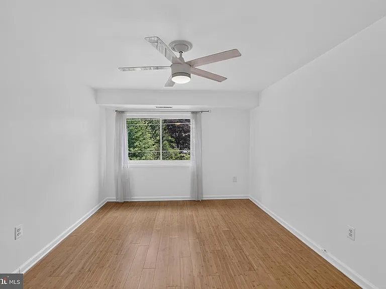 204 Park Terrace Ct SE #28 — Photo 16