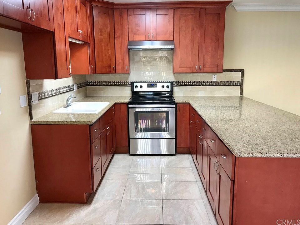 1st image of 325 Olive Ave APT 4