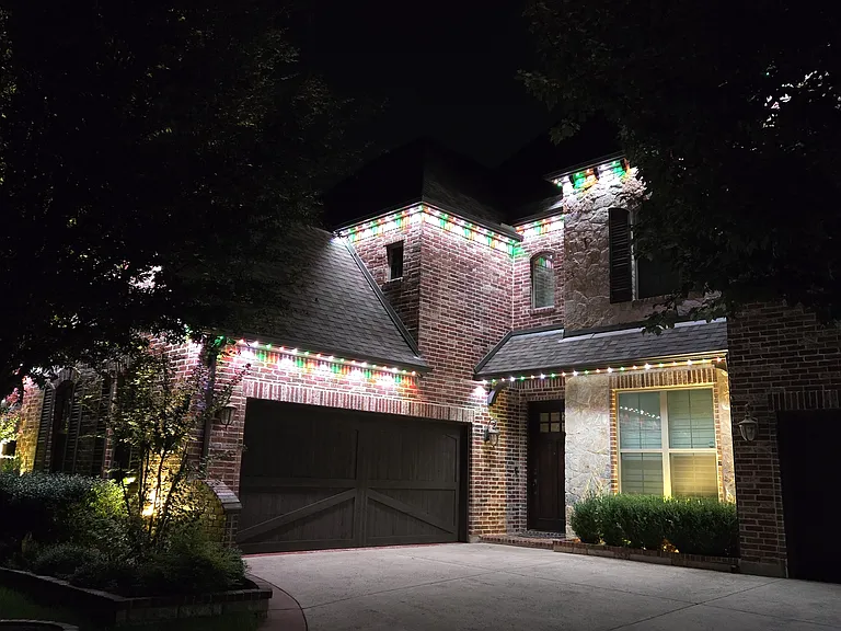 Exterior_Holiday_Lights_2