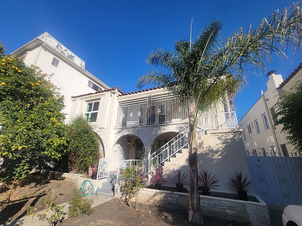 1st image of 916 S Holt Ave #914