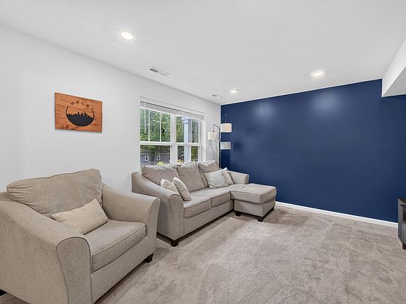 5th image of 748 Midtown Ln #2