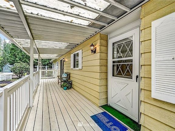 2nd image of 32323 NE 197th St