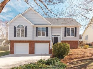 106 Hope Valley Dr, Archdale, NC 27263